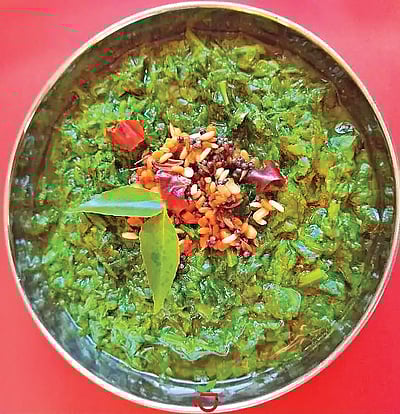 அரைக்கீரை சின்ன வெங்காயக் குழம்பு